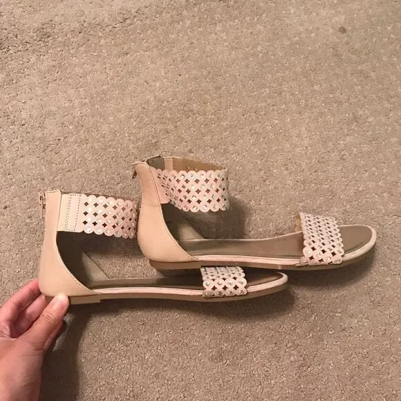 Yellow Box Sandals - Picture 3 of 6